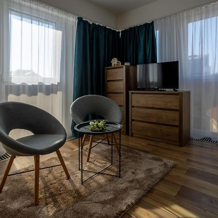 Hellowine Apartman II Eger Exterior photo
